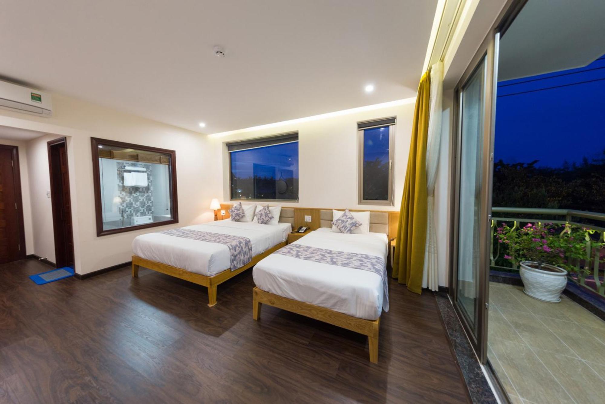 Silk And Sea Hotel Tan Thanh Esterno foto