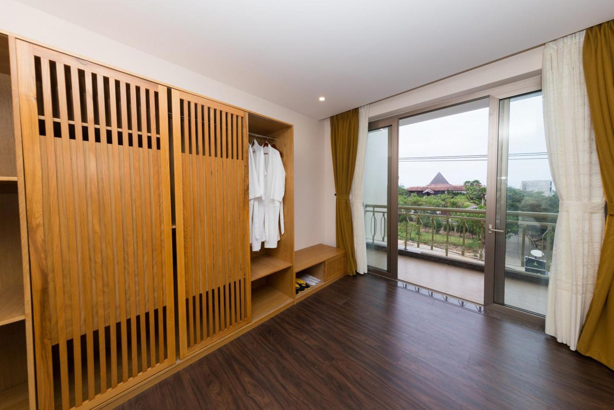 Silk And Sea Hotel Tan Thanh Esterno foto